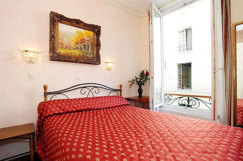 Pratic Hotel