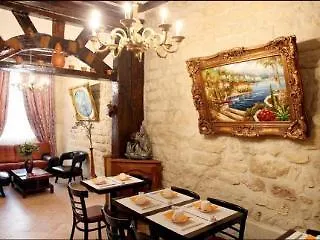 Pratic 2* Paříž